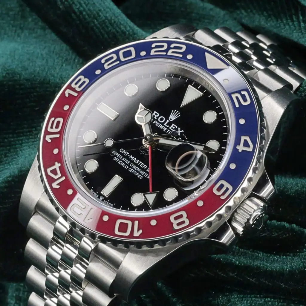 Rolex GMT-Master II "Pepsi" 40MM Black Dial Red Blue Bezel Bezel Stainless Steel Jubilee COMPLETE SET MINT 126710BLRO