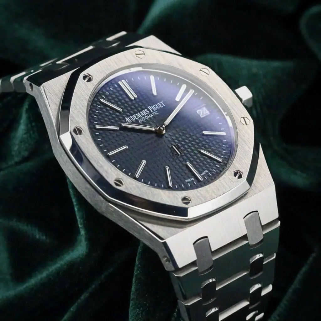 Audemars Piguet Royal Oak "Jumbo" Extra-Thin 39MM Blue Dial Stainless Steel MINT CONDITION COMPLETE SET 15202ST.OO.1240ST.01