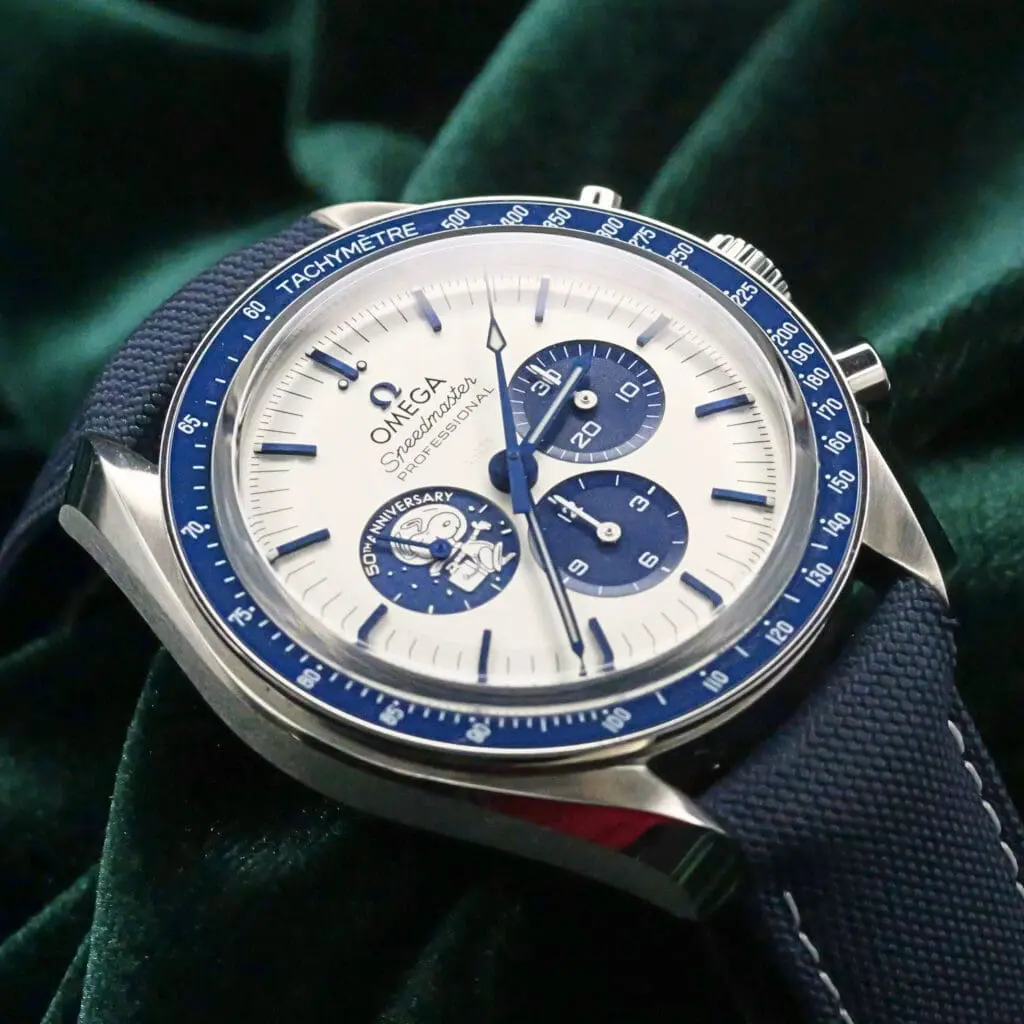 Omega Speedmaster "Silver Snoopy Award" Silver Dial Blue Ceramic Bezel Stainless Steel Nylon Strap 42mm MINT CONDITION COMPLETE SET 310.32.42.50.02.001