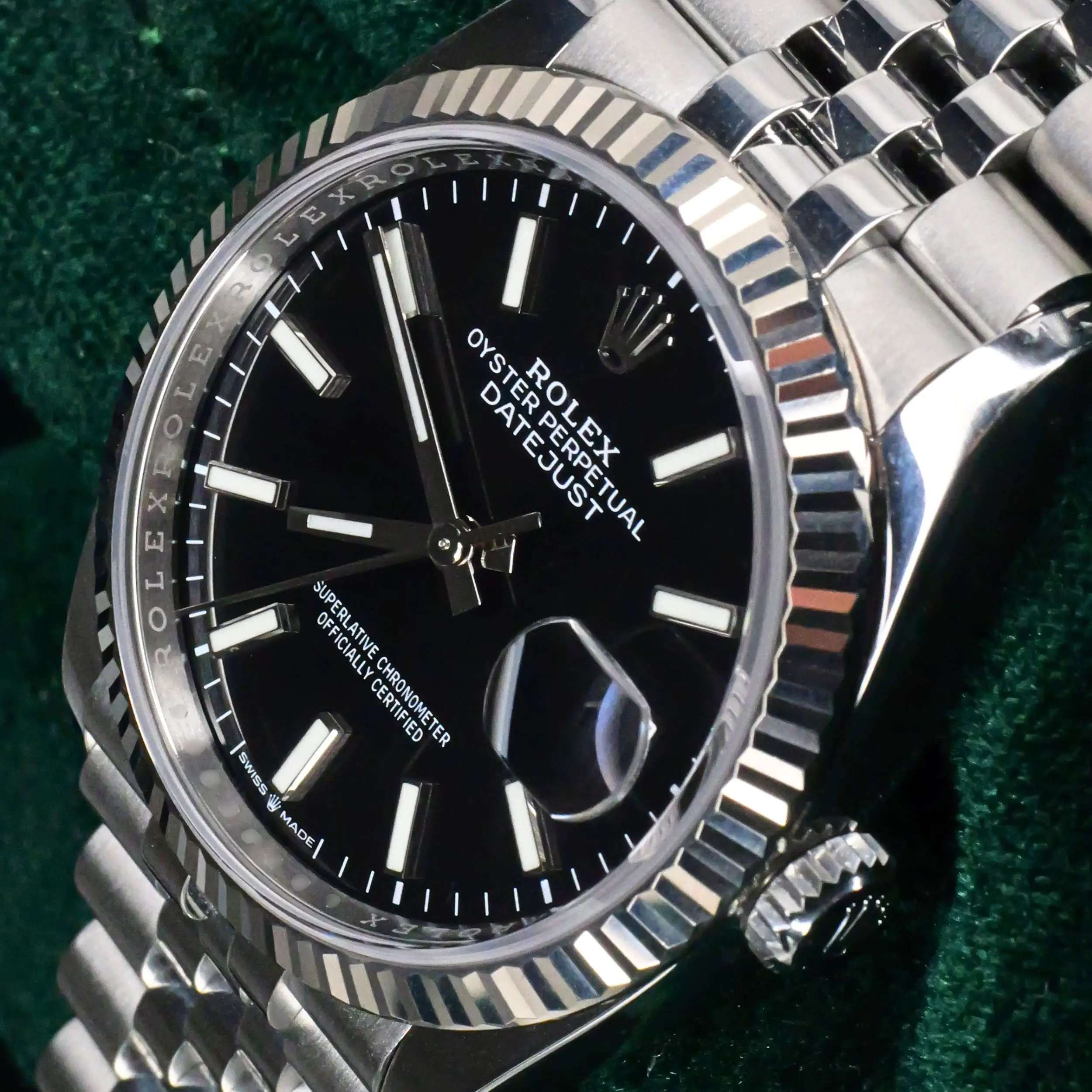 Rolex Datejust 36 Black Dial Stainless Steel Jubilee Bracelet MINT