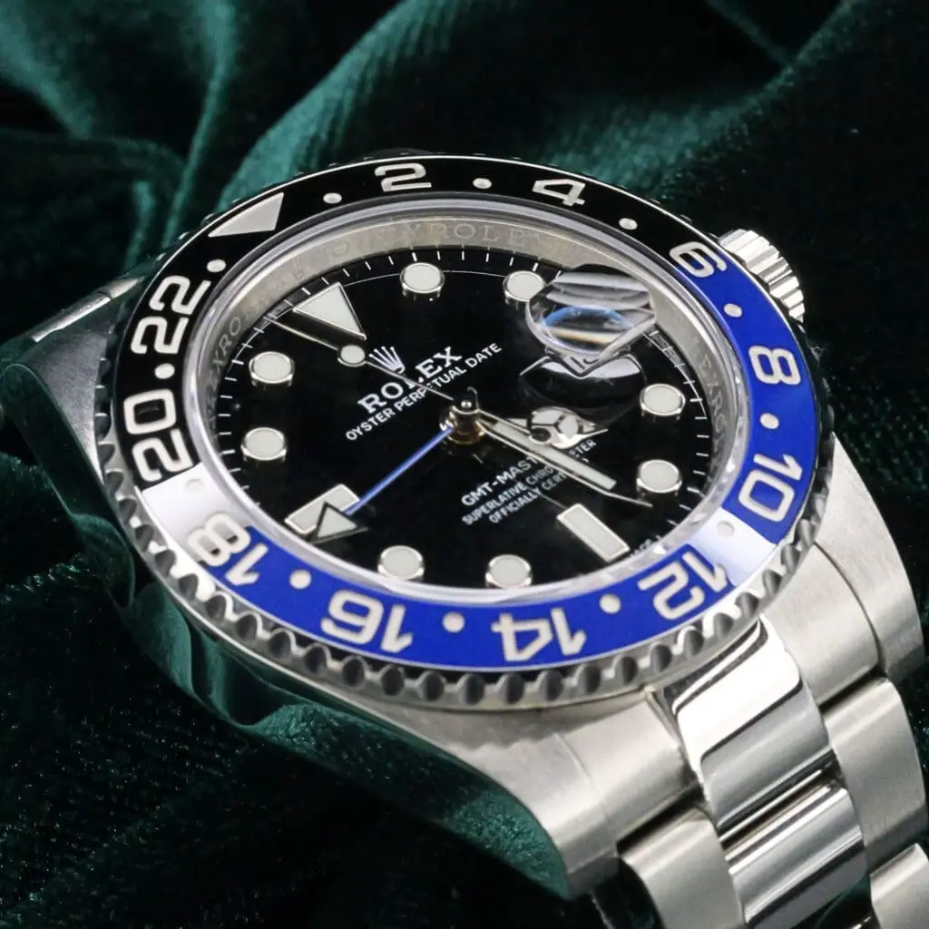 Rolex GMT-Master II "Batman" Black Dial Blue/Black Ceramic Bezel Stainless Steel 40mm MINT CONDITION COMPLETE SET 116710BLNR