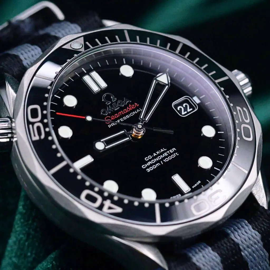 Omega Seamaster Diver 300M Black Dial Black Ceramic Bezel NATO Strap Stainless Steel 41mm MINT CONDITION 212.30.41.20.01.003