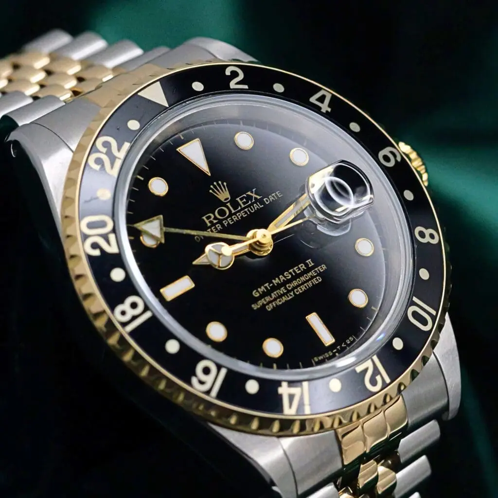 Rolex GMT-Master II  Black Dial Yellow Gold Stainless Steel 40mm MINT CONDITION COMPLETE SET 16713