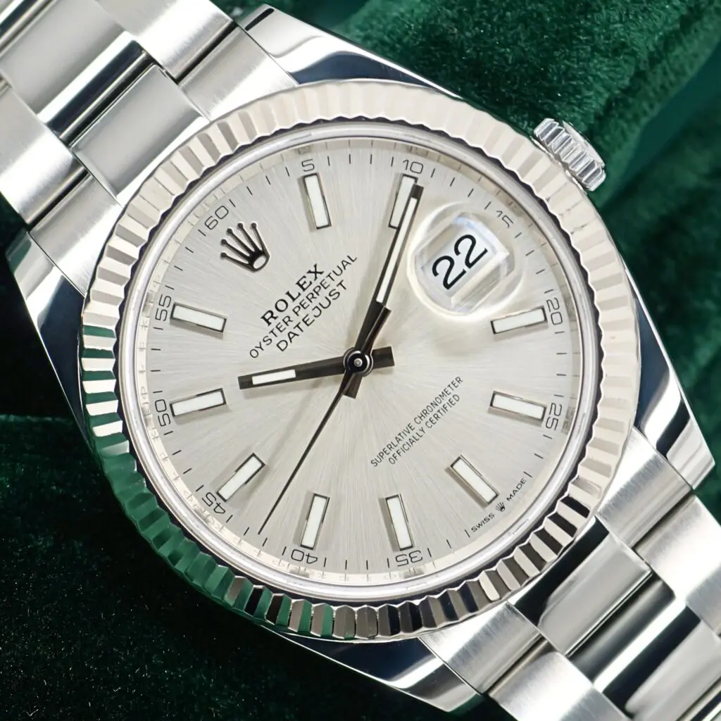 Rolex Datejust 41 Silver Dial 18K White Gold Fluted Bezel Oyster Bracelet Stainless Steel 41mm MINT CONDITION COMPLETE SET 126334