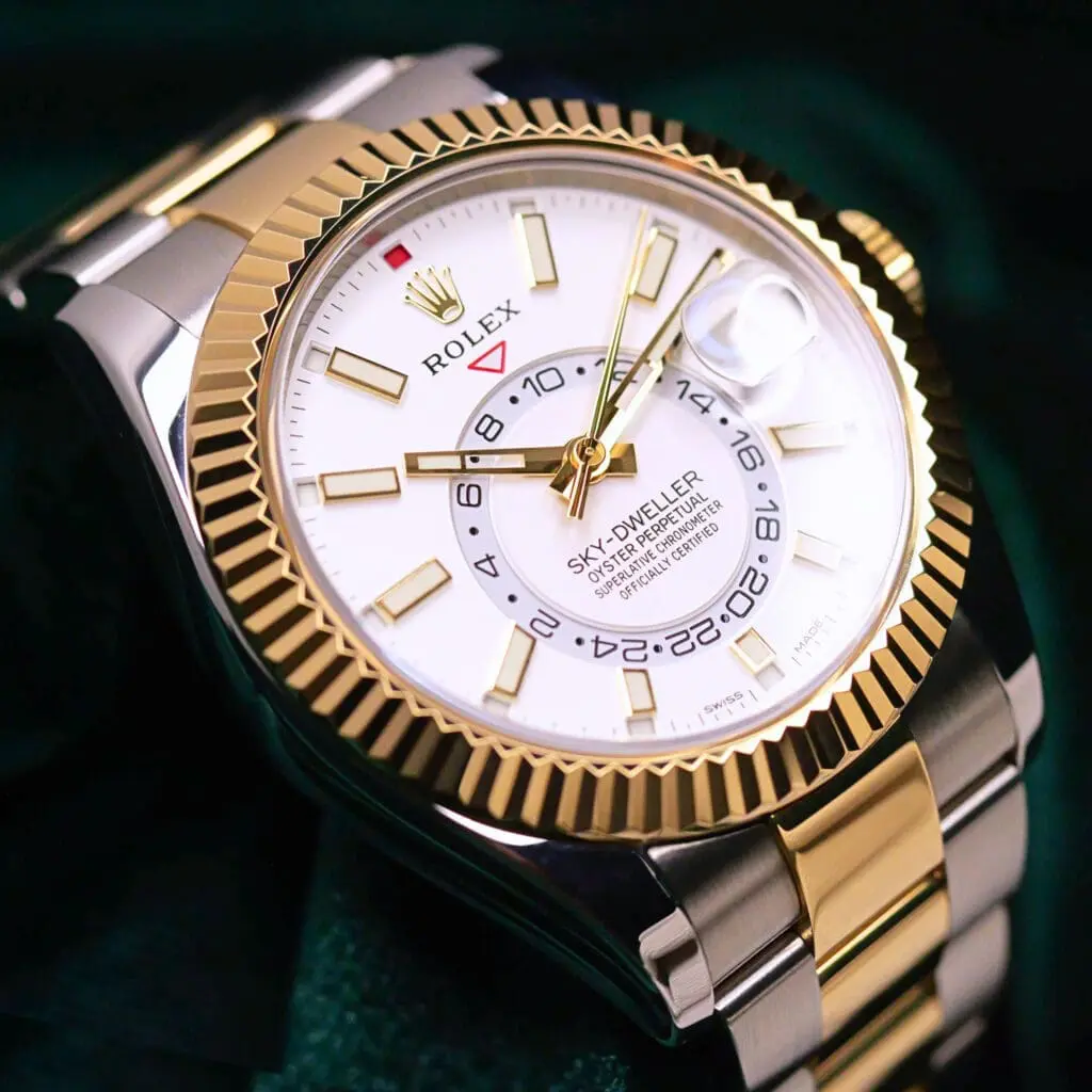 Rolex Sky-Dweller White Dial Fluted Bezel Oyster Bracelet Two-Tone 18K Yellow Gold Stainless Steel 42mm MINT CONDITION COMPLETE SET 326933