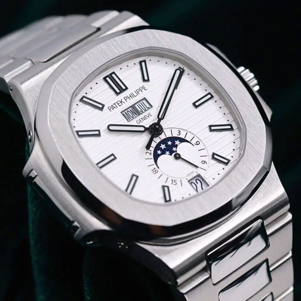 Patek Philippe Nautilus Annual Calendar Moon Phase White Dial Stainless Steel 40.5mm MINT CONDITION COMPLETE SET 5726/1A-010