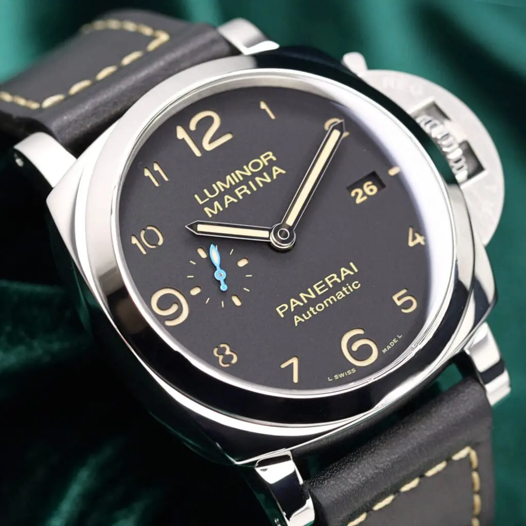 Panerai Luminor Marina 1950 3 Days Automatic Black Dial Black Leather Strap Stainless Steel 44mm MINT CONDITION COMPLETE SET PAM01359