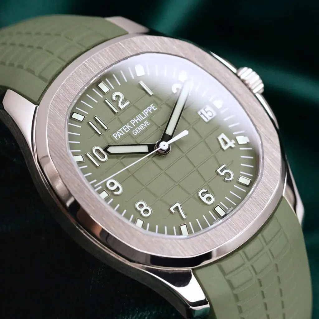 Patek Philippe Aquanaut "Jumbo" Khaki Green Dial Green Rubber Strap 18k White Gold 42mm MINT CONDITION COMPLETE SET 5168G-010