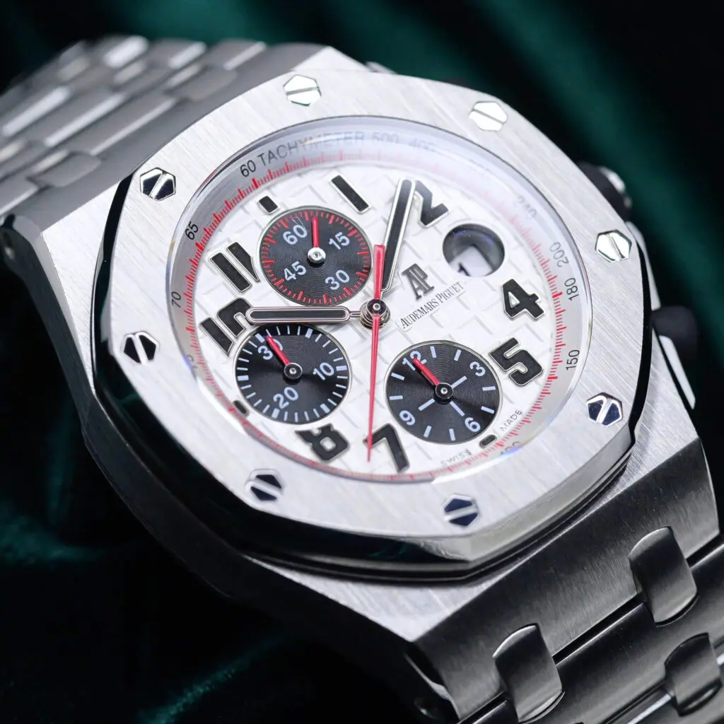 Audemars Piguet Royal Oak Offshore Chronograph "Panda" White Dial Black Subdials Steel Bezel Stainless Steel 42mm MINT CONDITION COMPLETE SET 26170ST.OO.1000ST.01