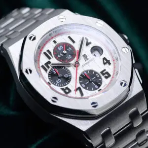 Audemars Piguet Royal Oak Offshore Chronograph "Panda" White Dial Black Subdials Steel Bezel Stainless Steel 42mm MINT CONDITION COMPLETE SET 26170ST.OO.1000ST.01