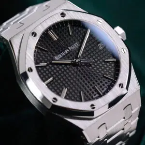 Audemars Piguet Royal Oak Black Dial Stainless Steel 41mm MINT CONDITION COMPLETE SET 15500ST.OO.1220ST.03