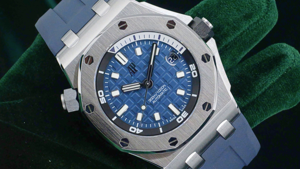 AP Royal Oak Offshore 42mm Diver Blue Dial & Rubber Strap 15720ST - Face & Dial