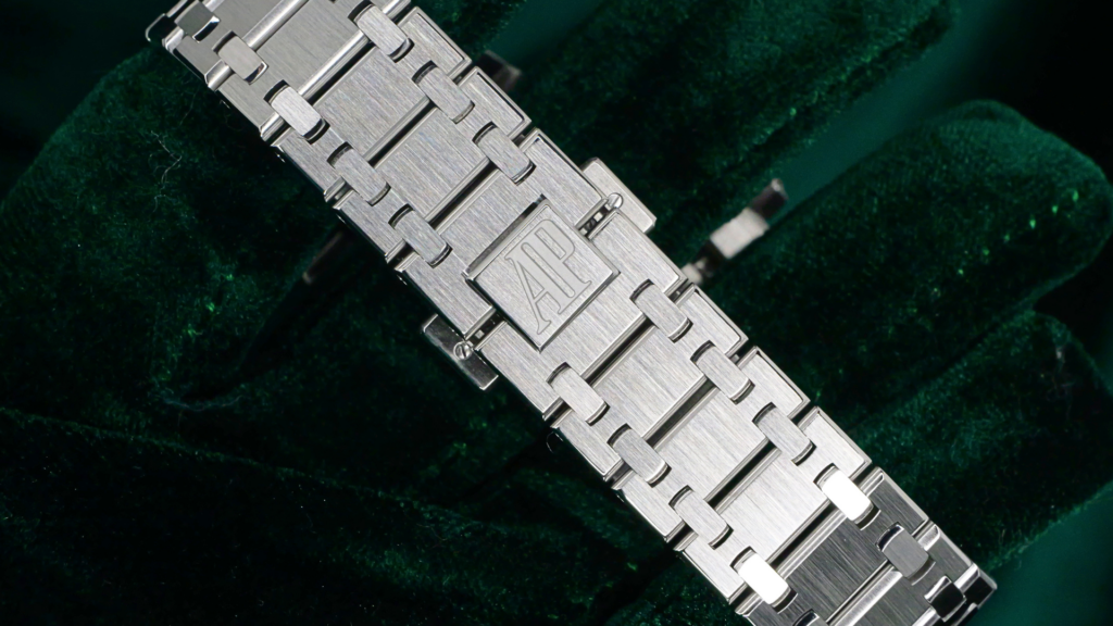 AP Royal Oak _Jumbo_ Extra-Thin 15202ST.OO.1240ST.01 - Bracelet & Clasp