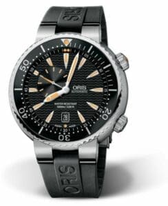 Oris Divers Small Second - Date Stainless Steel / Black / Rubber 01 743 7609 8454-07 4 24 34EB