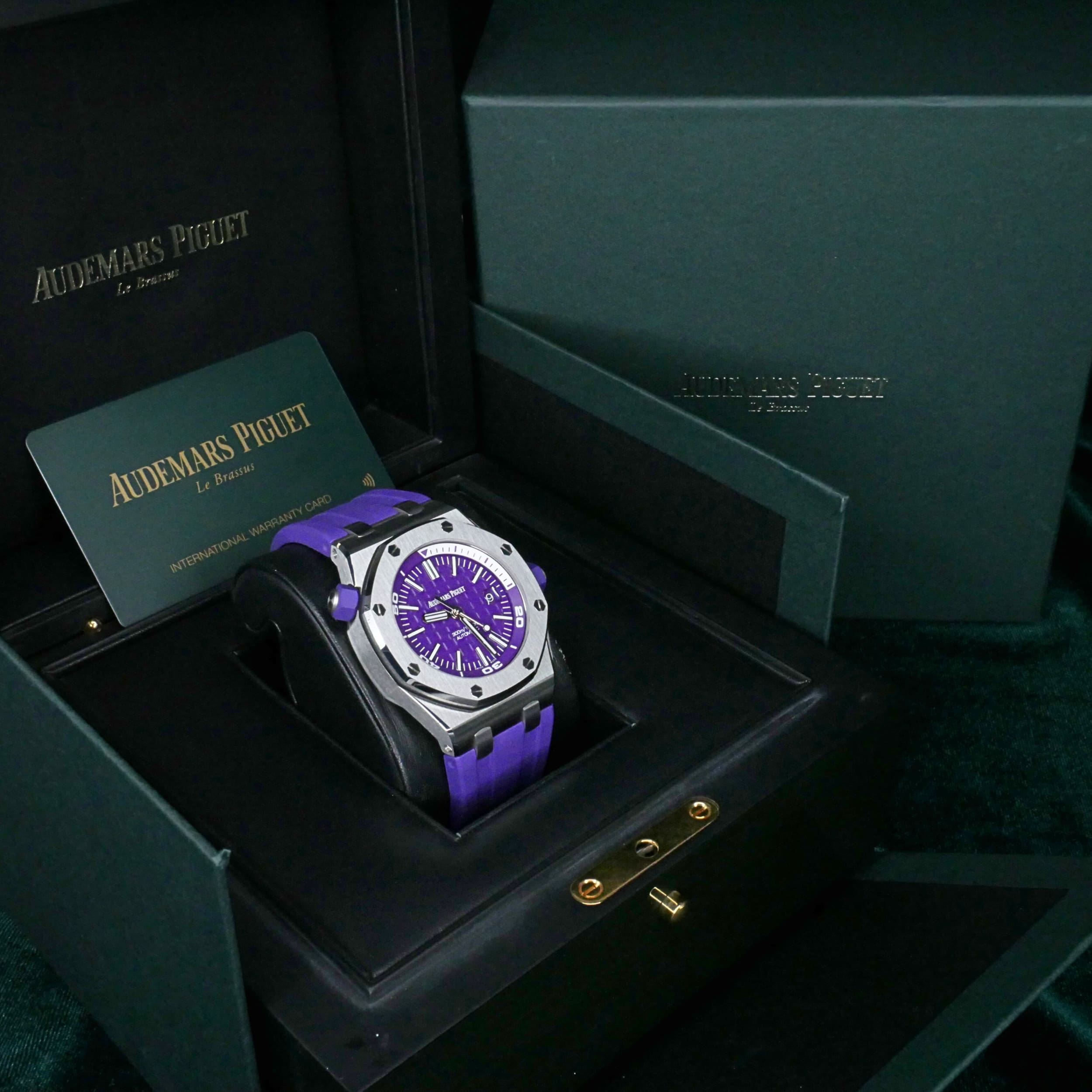 Audemars Piguet Royal Oak Offshore Diver Funky Colours 42mm Purple