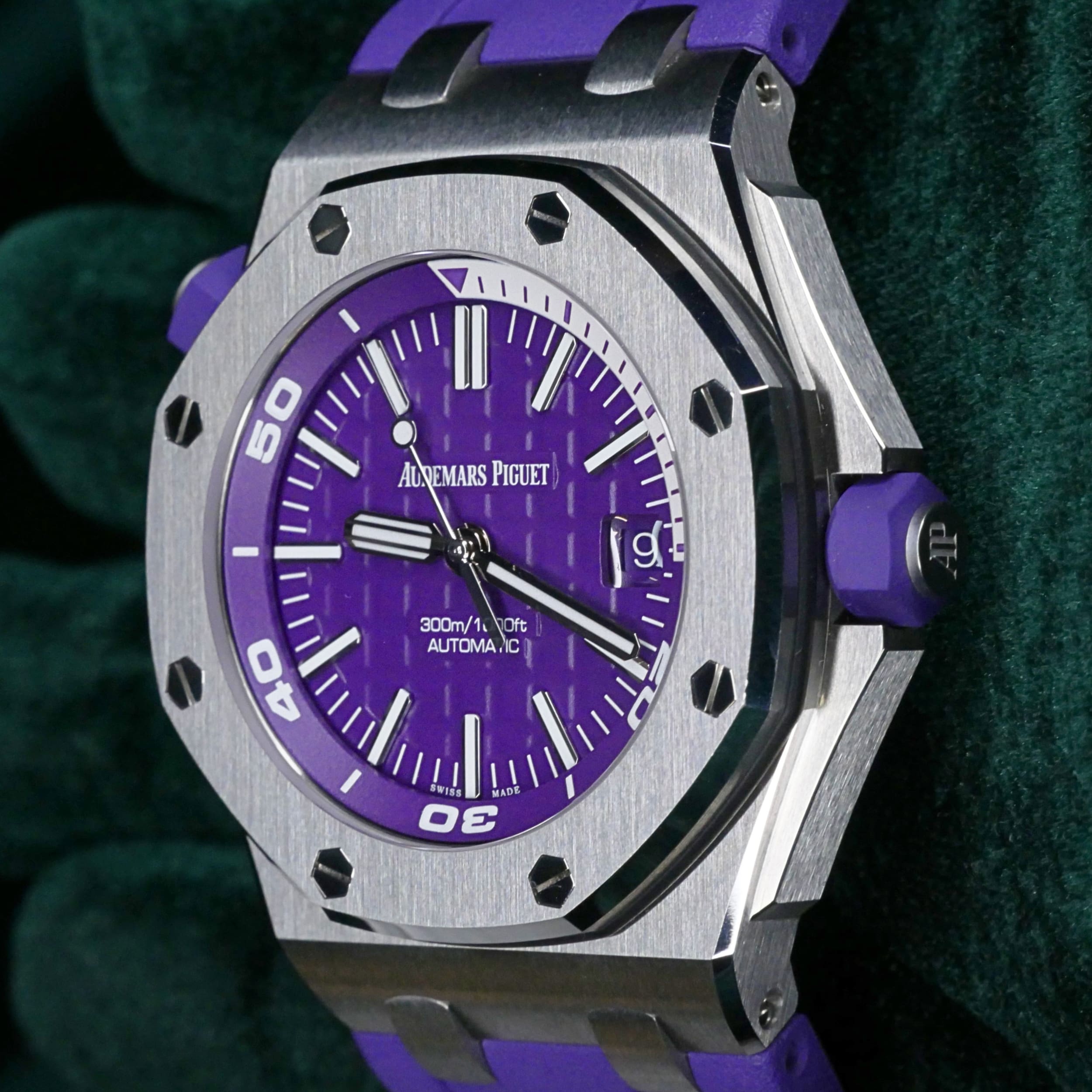 オゴペン Audemars Piguet Royal Oak Offshore Diver Funky Colours 42mm Purple