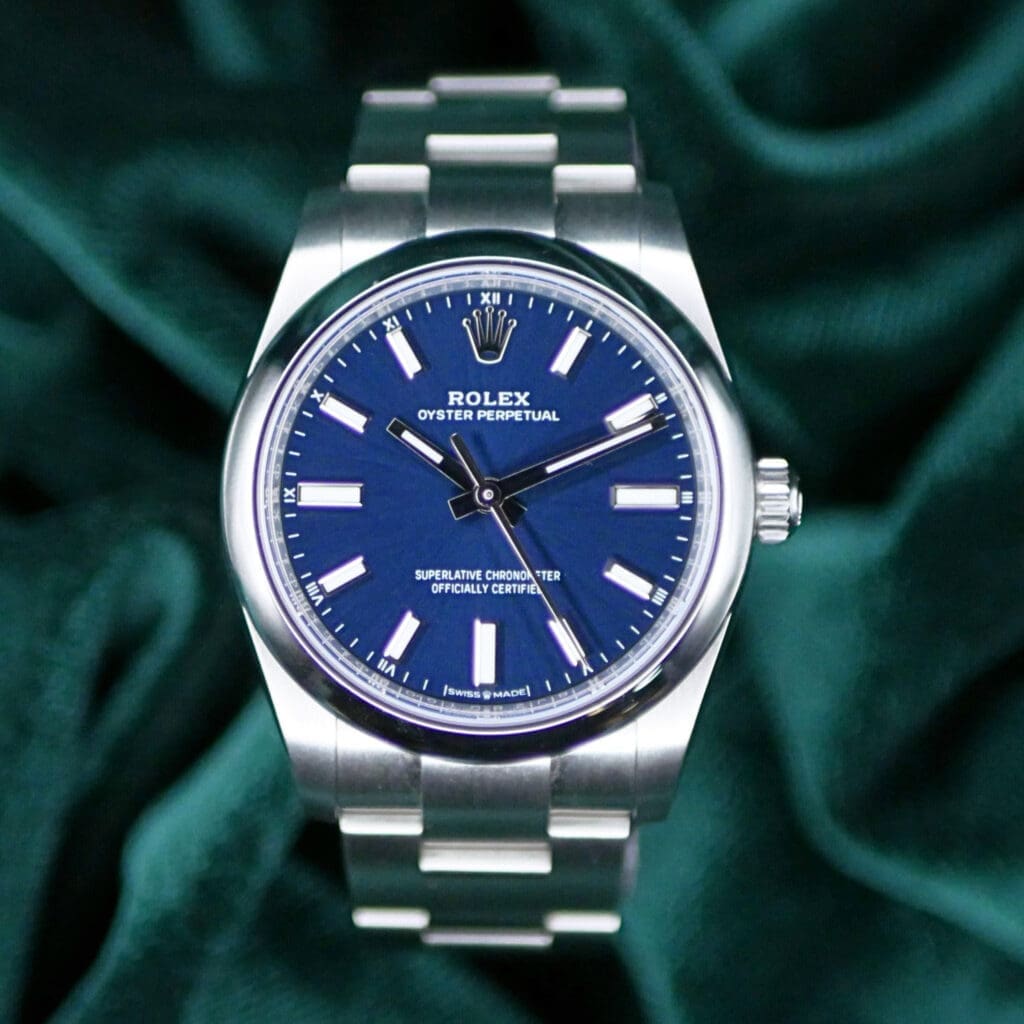 2024 Rolex Oyster Perpetual 34mm Blue Dial Stainless Steel COMPLETE SET EXCELLENT CONDITION 124200