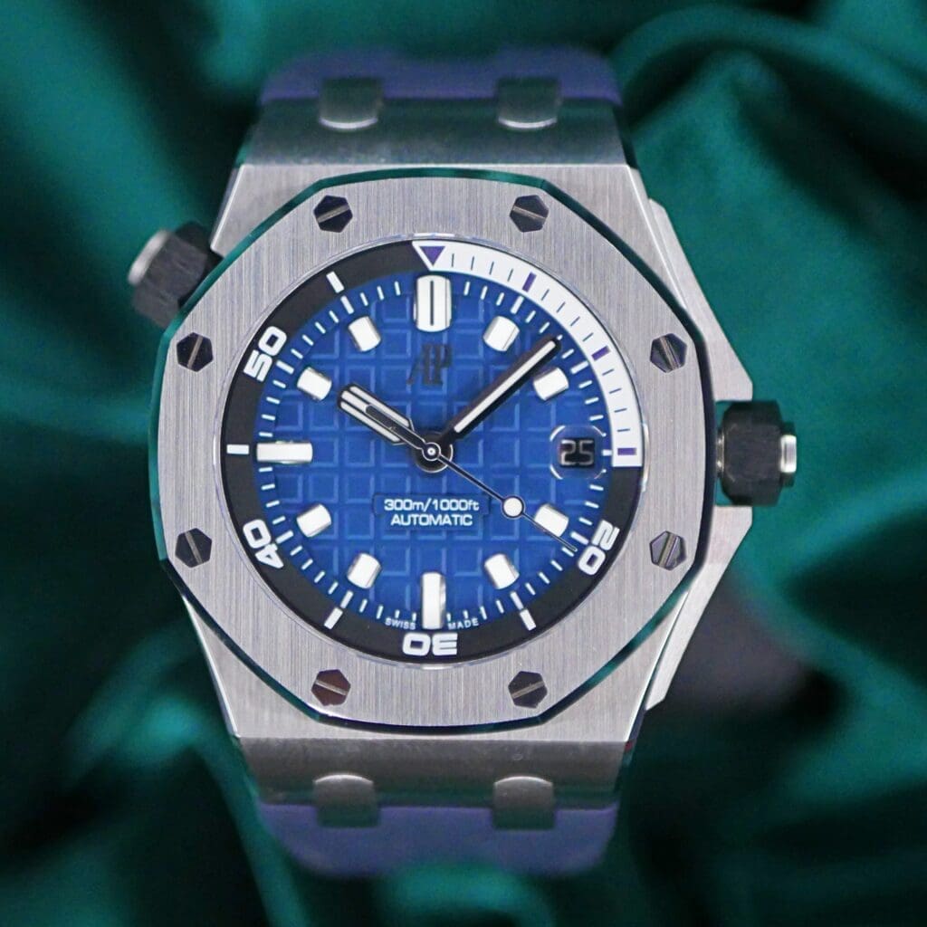 Audemars Piguet Royal Oak Offshore Diver 42mm Blue Dial Stainless Steel COMPLETE SET MINT EXTRA STRAP 15720ST.OO.A027CA.01