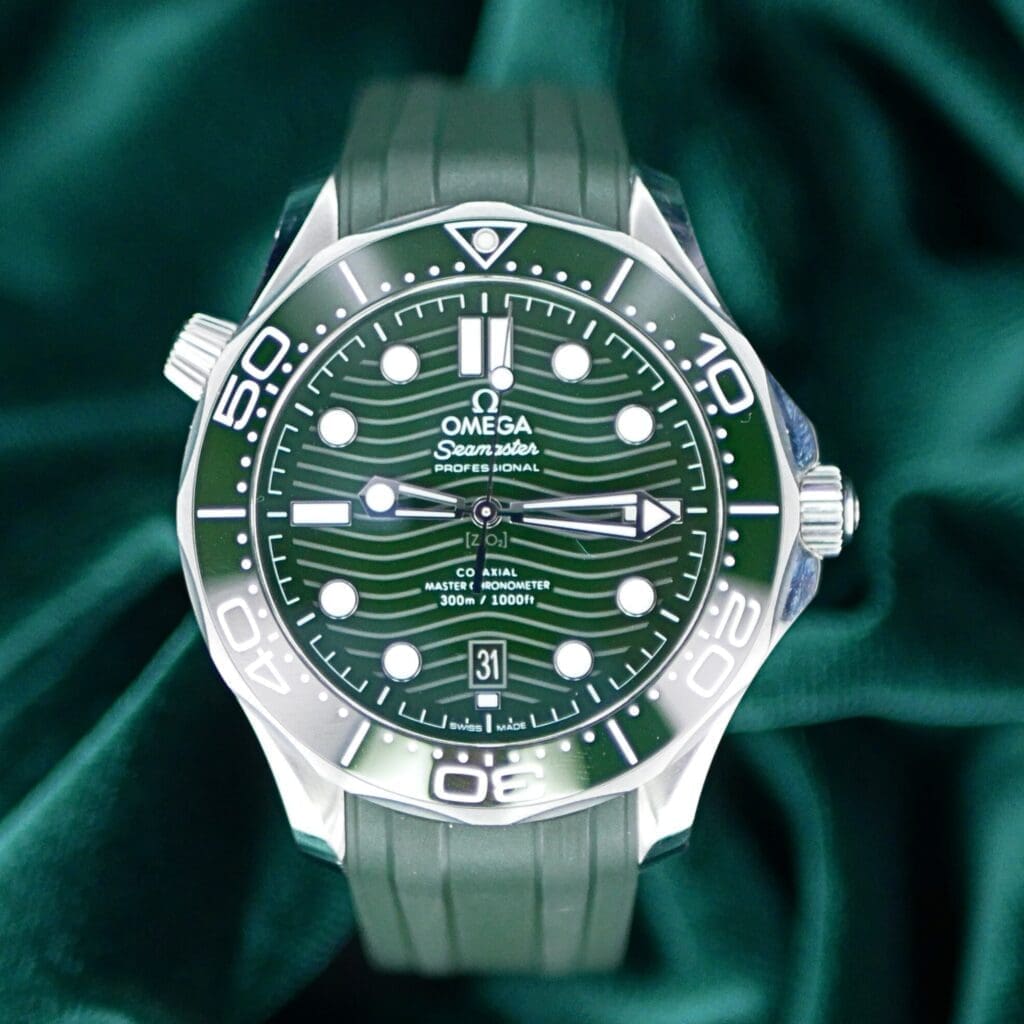 Omega Seamaster Seaweed 42MM Green Dial Stainless Steel COMPLETE SET MINT CONDITION 210.30.42.20.10.001