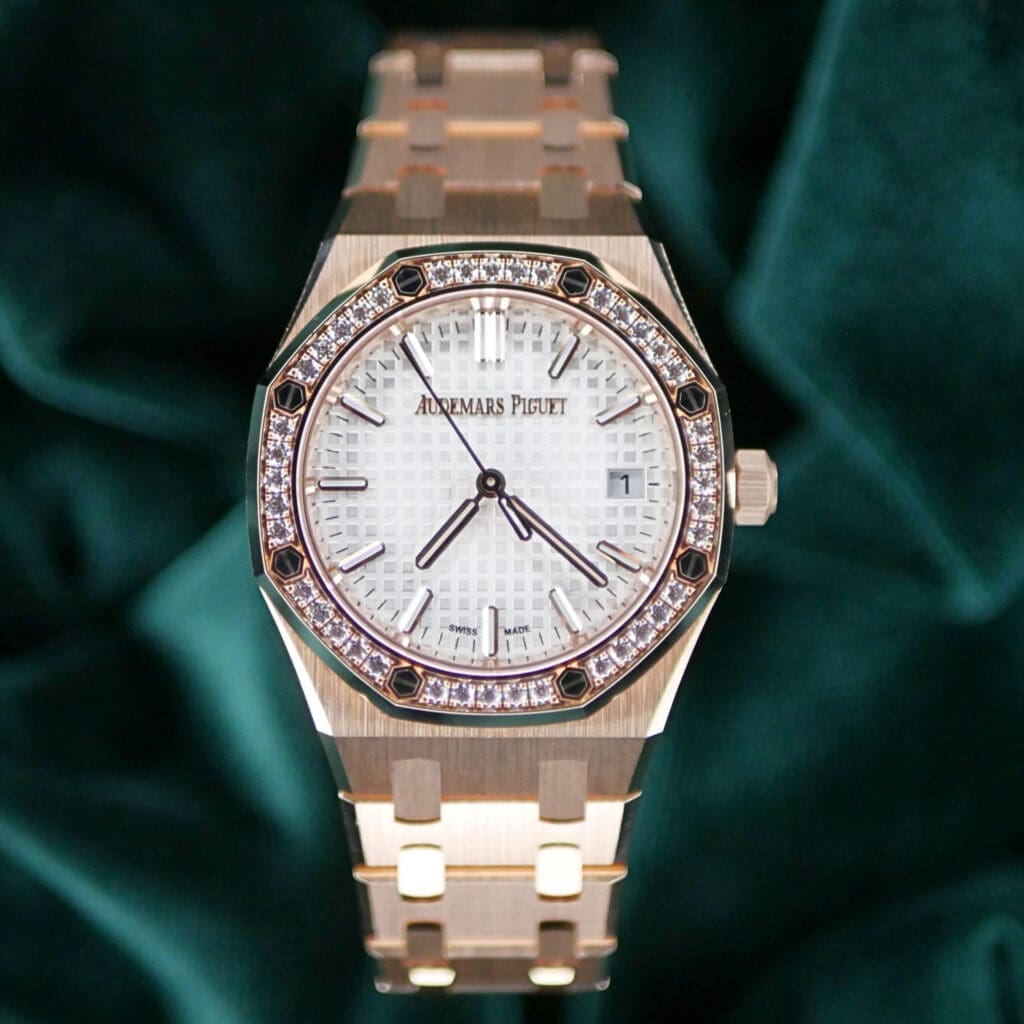 Audemars Piget Royal Oak 34MM White Dial Diamond Bezel Rose Gold COMPLETE SET MINT CONDITION 77351OR.ZZ.1261OR.01