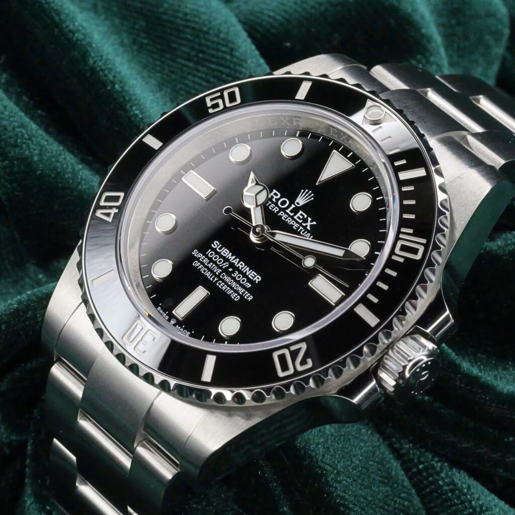 2025 NEW UNWORN Rolex Submariner No Date 41MM Black Dial Black Ceramic Bezel Stainless Steel COMPLETE SET 124060