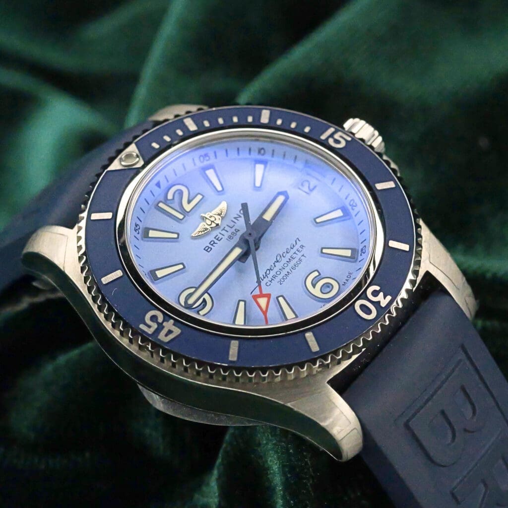 Breitling Superocean 36 Blue Dial Blue Bezel Blue Rubber Strap Stainless Steel MINT CONDITION COMPLETE SET A17316