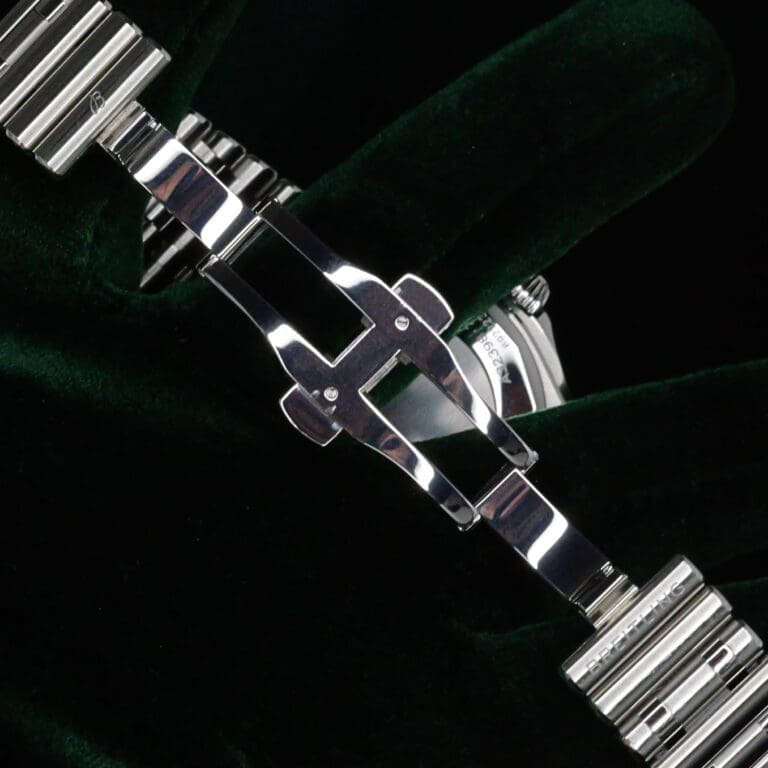 17 - buckle or clasp open