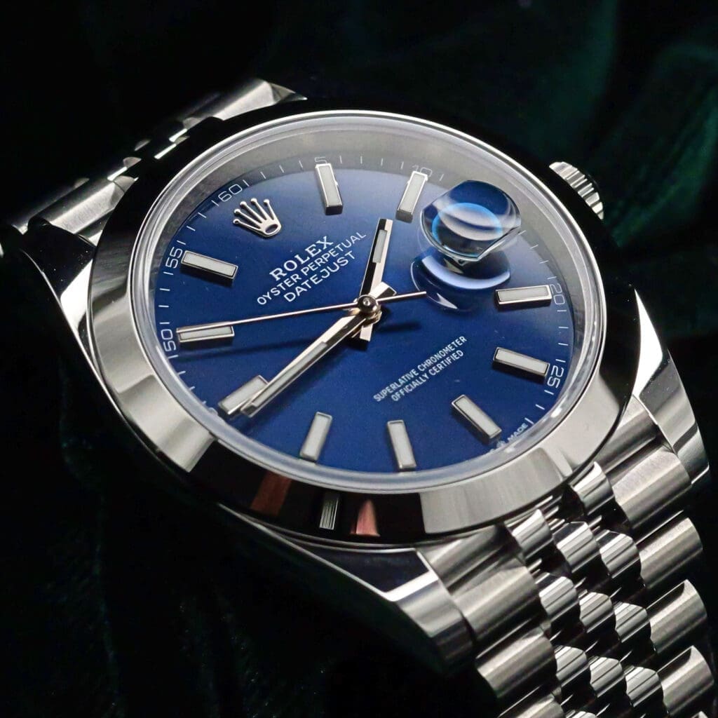2025 Rolex Datejust 41 Blue Dial Steel Bezel Jubilee Bracelet Stainless Steel 41mm MINT CONDITION COMPLETE SET 126300