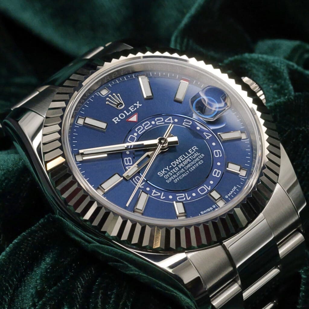 2025 NEW UNWORN Rolex Sky-Dweller Blue Dial White Gold Fluted Bezel Oyster Bracelet Stainless Steel 42mm COMPLETE SET 336934