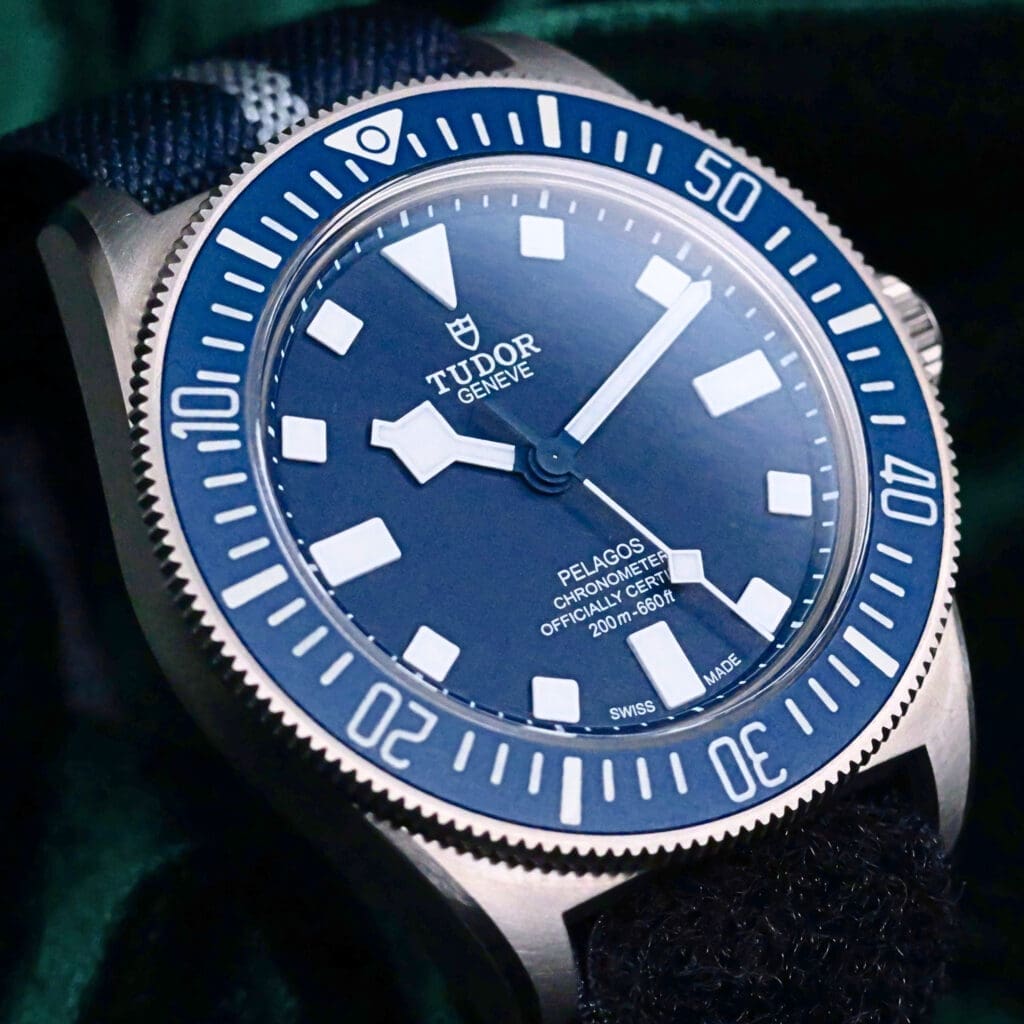 2025 NEW UNWORN Tudor Pelagos FXD "Marine Nationale" Blue Dial Navy Blue NATO Strap Titanium 42mm COMPLETE SET 25707B/24