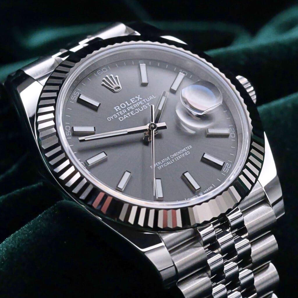 2025 NEW UNWORN Rolex Datejust 41 Grey Dial 18K White Gold Fluted Bezel Jubilee Bracelet Stainless Steel 41mm COMPLETE SET 126334