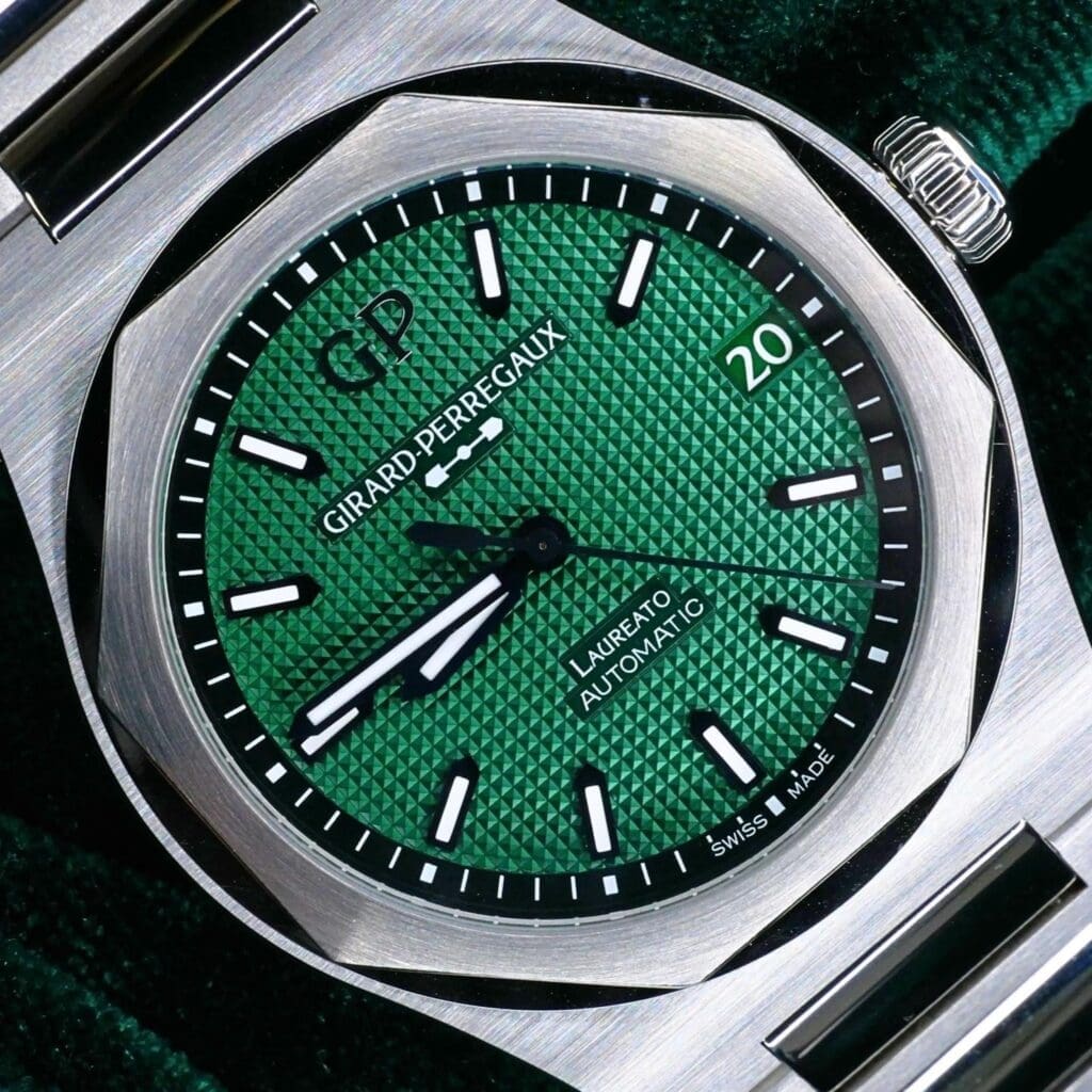 Girard Perregaux Laureato 42mm front