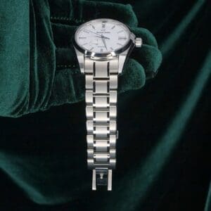 Grand Seiko SBGA211 “Snowflake” low view bracelet