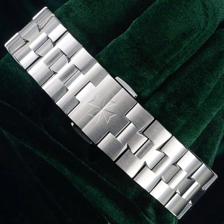15 -clasp closed diagonal