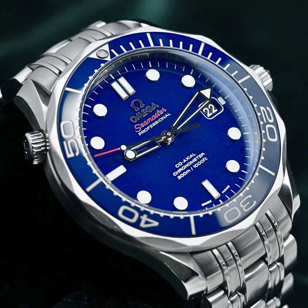2025 Omega Seamaster Diver 300M Blue Dial Blue Ceramic Bezel Stainless Steel 41mm MINT CONDITION COMPLETE SET 212.30.41.20.03.001