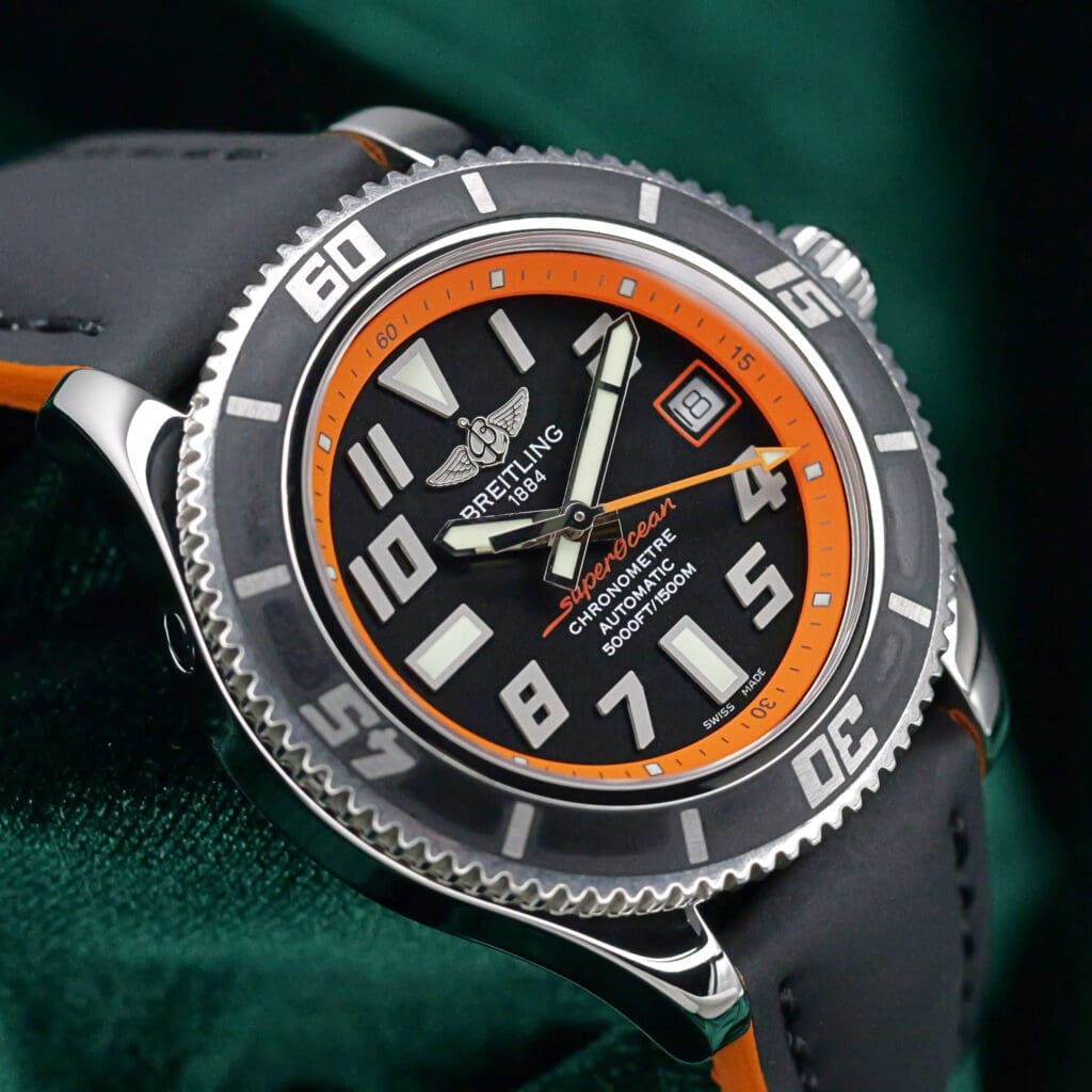 Breitling Superocean Black and Orange Dial Black and Orange Rubber Strap Stainless Steel 42mm MINT CONDITION COMPLETE SET A17364Y4/BA89