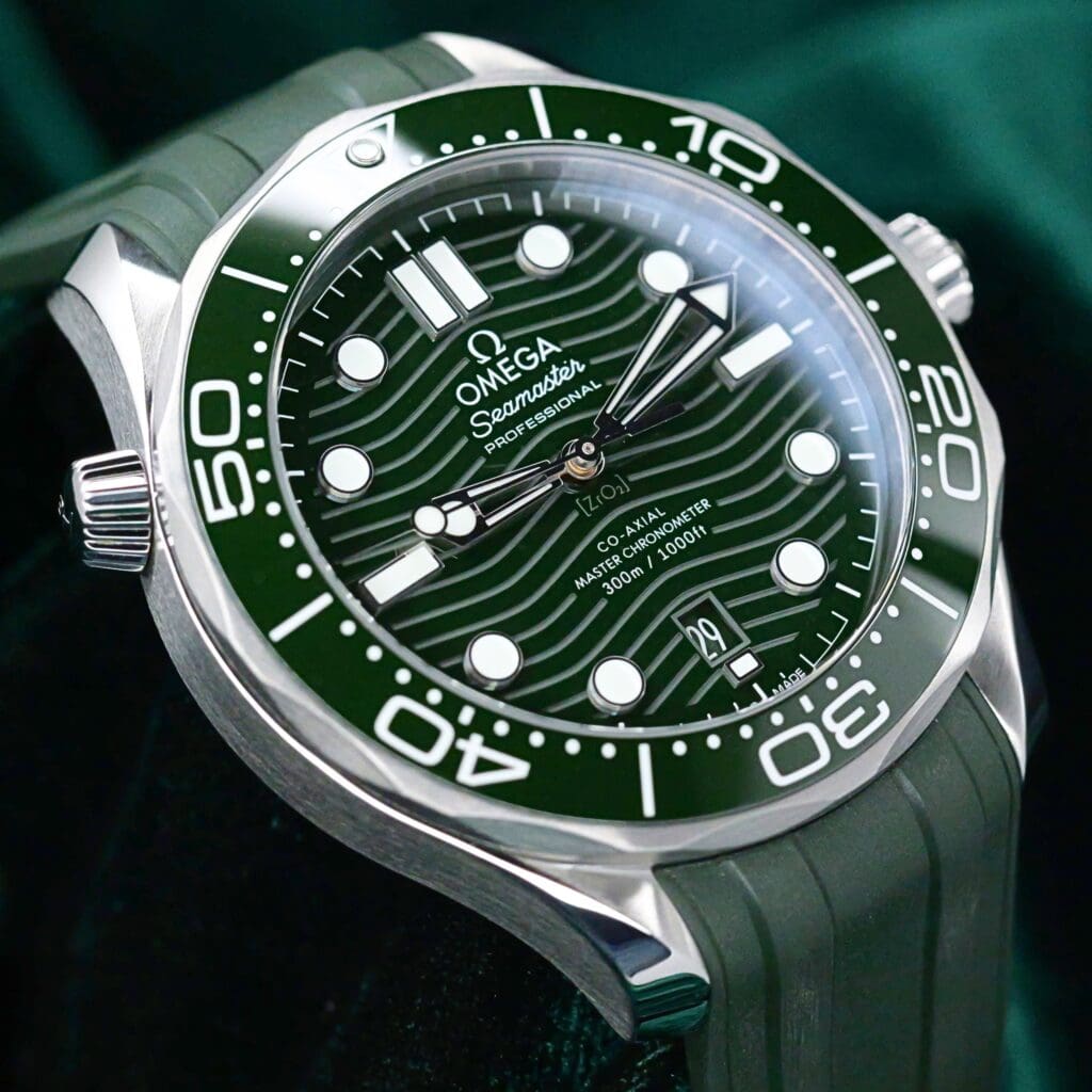 Omega Seamaster Diver 300M Co-Axial Master Chronometer Green Dial Green Ceramic Bezel Green Rubber Strap 42mm MINT CONDITION COMPLETE SET 210.30.42.20.10.001