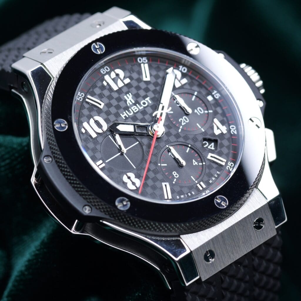2025 Hublot Big Bang Original Black Carbon Fiber Dial Black Ceramic Bezel Black Rubber Strap Stainless Steel 44mm MINT CONDITION 301.SB.131.RX