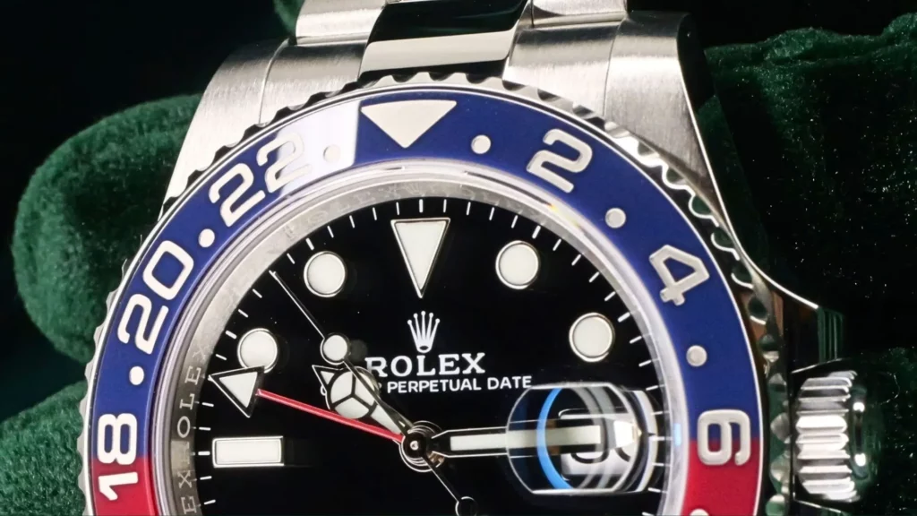 The Pepsi as a GMT watch tracking second time zone
