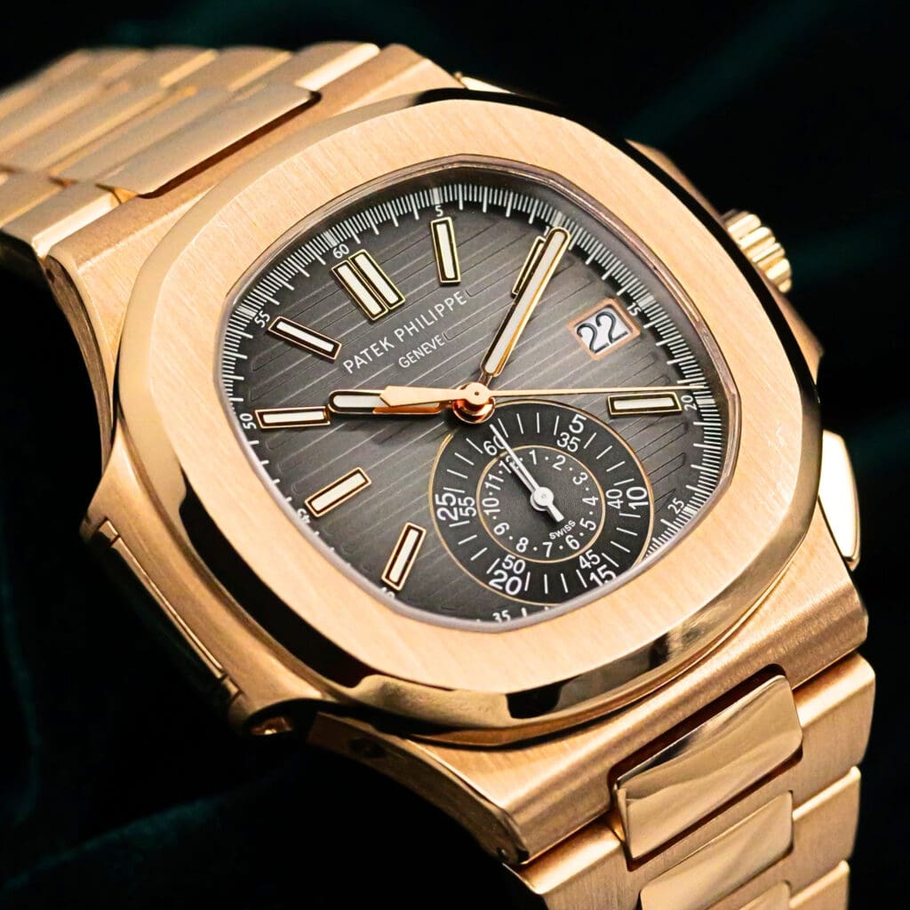 Patek Philippe Nautilus Black Dial 18K Rose Gold 40.5mm MINT CONDITION COMPLETE SET 5980/1R-001