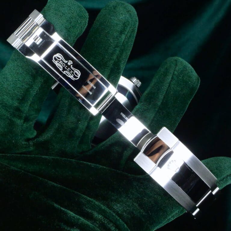 17 - buckle or clasp open