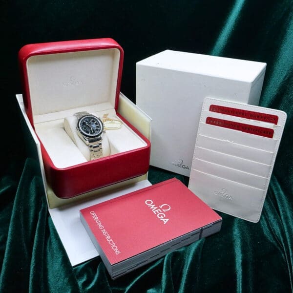 Omega Speedmaster Black Dial Stainless Steel 40mm MINT CONDITION