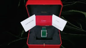 Cartier Tank Must with complete box