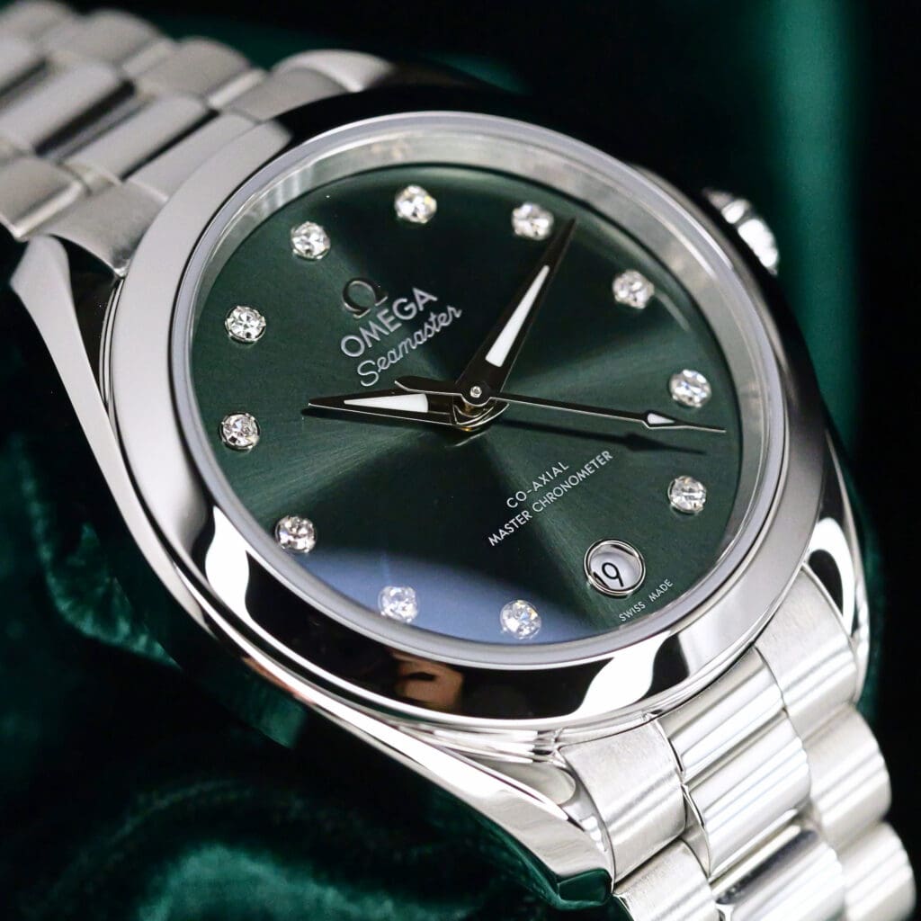 2026 NEW UNWORN Omega Seamaster Aqua Terra Green Sunburst Dial Diamond Markers Stainless Steel 30mm . COMPLETE SET 220.10.30.20.60.001