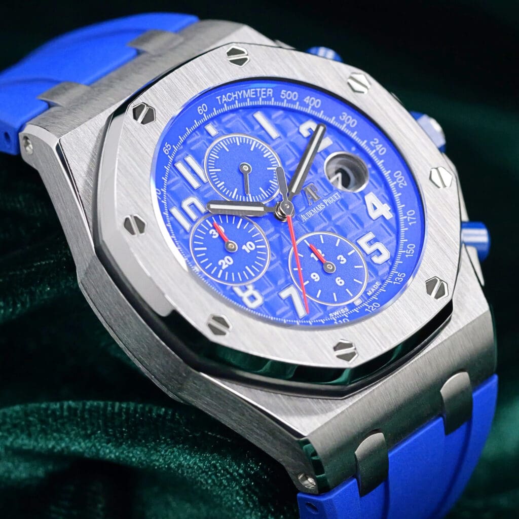 Audemars Piguet Royal Oak Offshore Chronograph "Indigo" Blue Dial Blue Rubber Strap Stainless Steel 42mm MINT CONDITION COMPLETE SET 26470ST.OO.A030CA.01