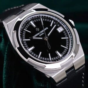 2025 Vacheron Constantin Overseas Black Dial Black Leather Strap Stainless Steel 41mm MINT CONDITION COMPLETE SET 4520V/210A-B483