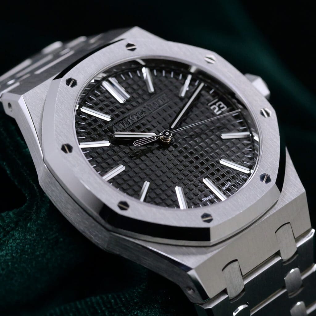Audemars Piguet Royal Oak Black Dial Stainless Steel 41mm MINT CONDITION 15510ST.OO.1320ST.07