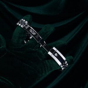 17 - buckle or clasp open