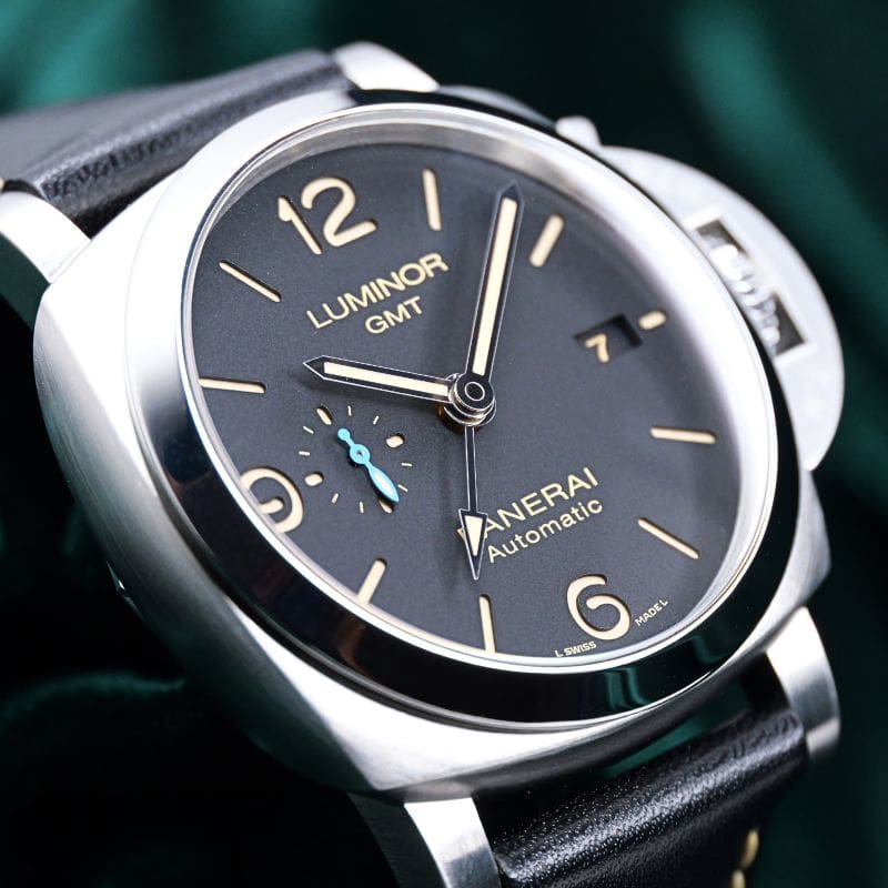 Panerai Luminor 1950 3 Days GMT Black Dial Black Leather Strap Stainless Steel 44mm MINT CONDITION COMPLETE SET PAM01320