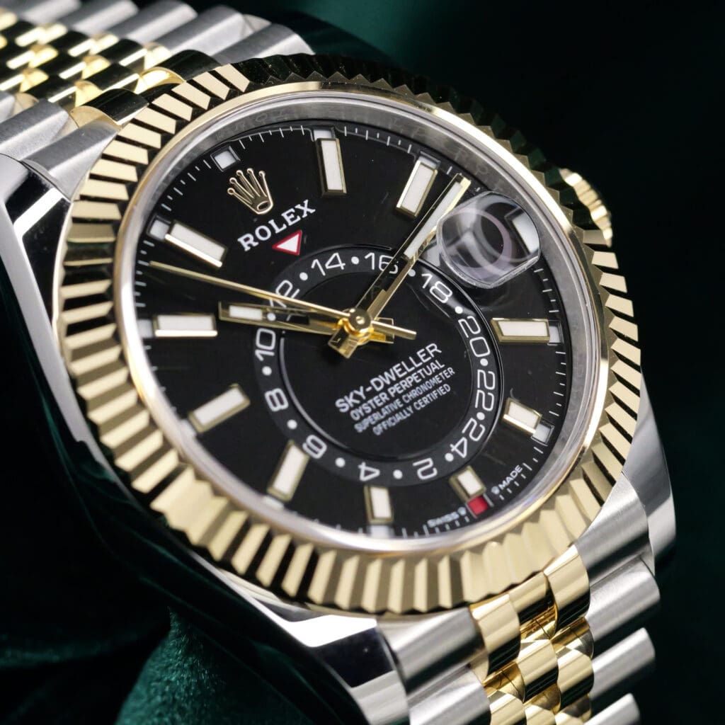 2026 NEW UNWORN Rolex Sky-Dweller Black Dial Yellow Gold Fluted Bezel Two Tone Jubilee Bracelet 18k Yellow Gold Stainless Steel 42 mm COMPLETE SET 336933-0004